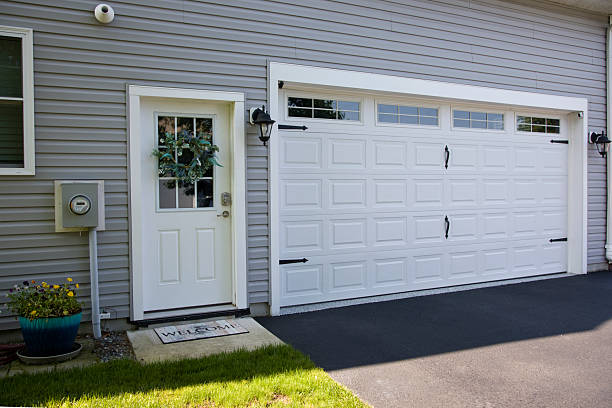 24/7 Emergency Garage Door Panel Replacement experts in East Quincy, CA